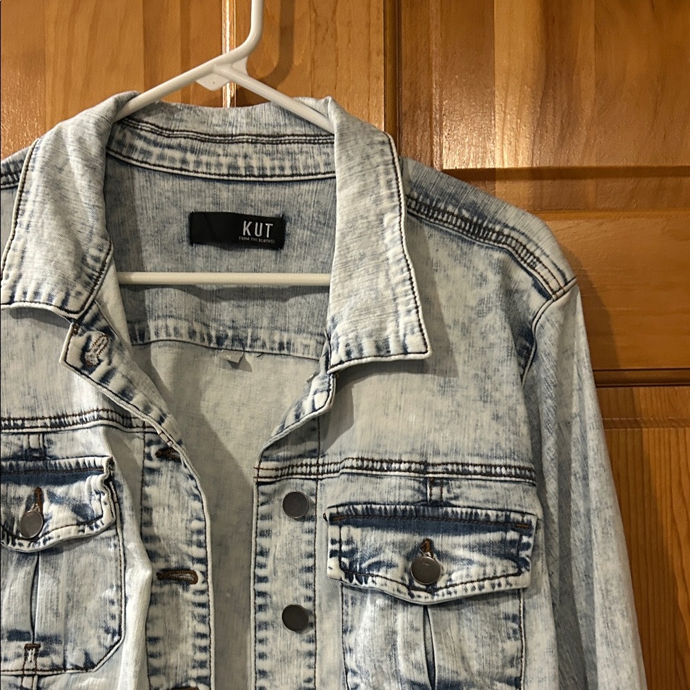 Kut from the Kloth Light Acid Wash Denim Jacket in Pale Blue